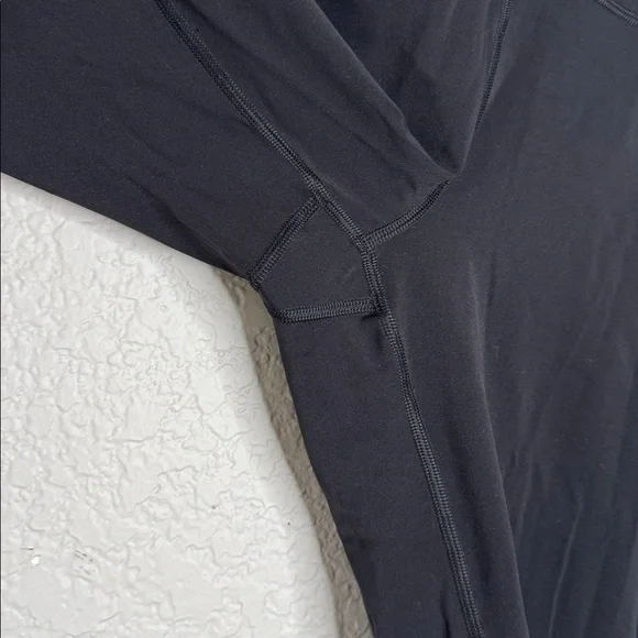 Lululemon Fast and Free High Rise Leggings 25” Black Size 12 - Picture 4 of 10